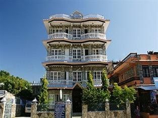 Hotel Blue Heaven Pokhara Exteriör bild